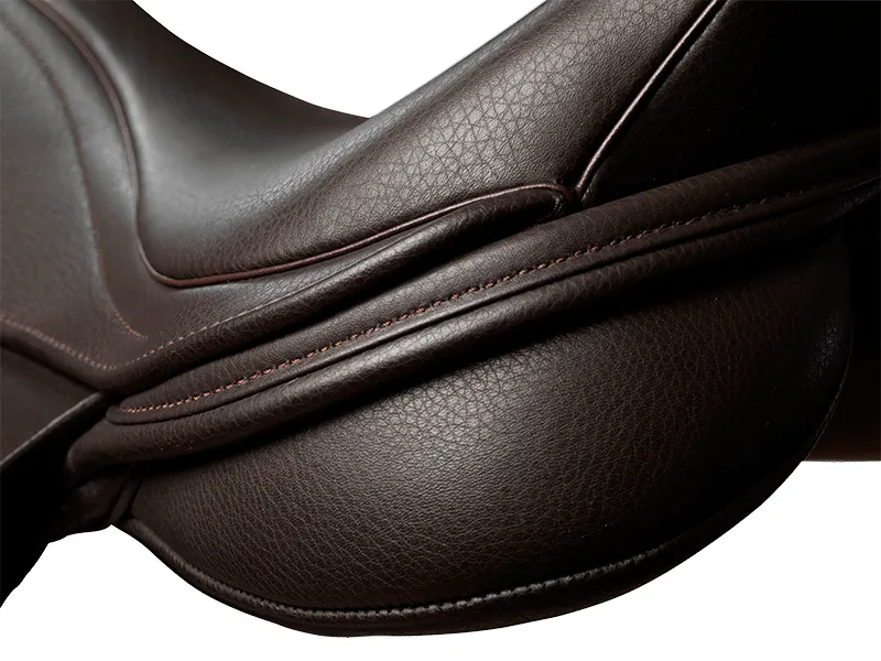Kent and Masters S Series Jump Saddle Brown 17.5-2